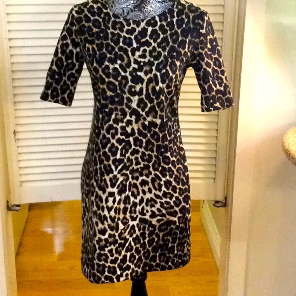 CeCe leopard print bodycon short sleeve dress. XS